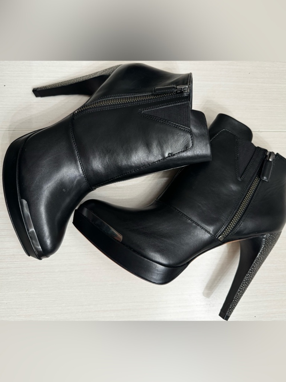 Hervé Léger Platform Ankle Boots Black Leather Metal Toe Heel 8.5 NWOT